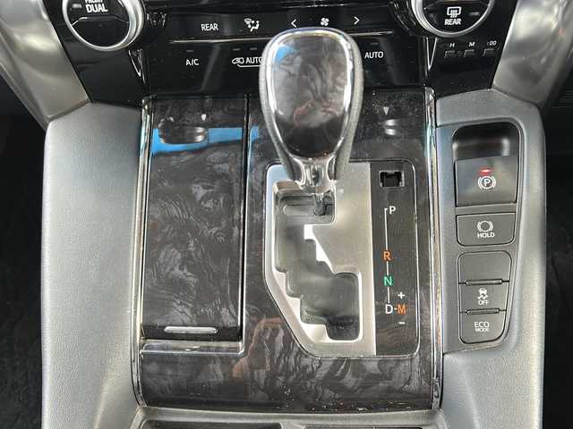 トヨタ アルファード S Cパッケージ 静岡県 2019(平31)年 8.1万km ホワイトパールクリスタルシャイン 純正SDナビ/・CD/・DVD/・フルセグＴＶ/・Bluetooth/・USB/・AM/・FM/主要装備/・両側パワスラ/・フリップダウンモニター/・サンルーフ/・衝突軽減/・レーンキープ/・追従クルコン/・コーナーセンサー後/・バックカメラ/・ETC2.0/・デジタルインナーミラー/・ドラレコ前後/・レザーシート/・パワーシート/・シートヒーターD/N席/・エアシートD/N席/・ハンドルヒーター/・ステリモ/・LEDヘッドライト/・オートライト/・オートハイビーム/・純正フロアマット/・純正アルミホイール