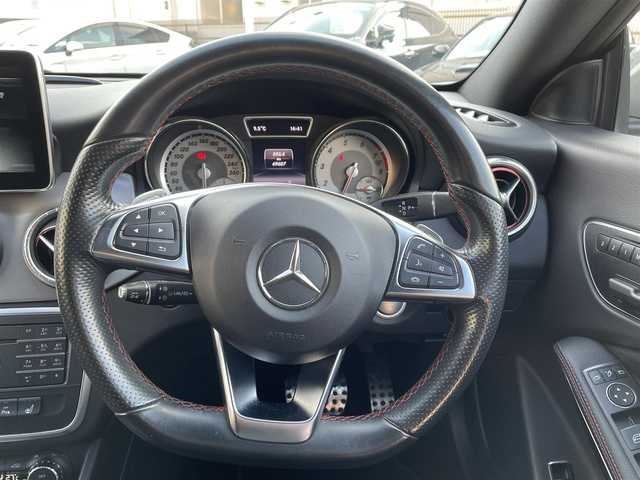 メルセデス・ベンツ ＣＬＡ１８０ AMG スタイル 道央・札幌 2015(平27)年 7万km マウンテングレー 純正HDDナビ(AM/FM/CD/DVD/BT)/ワンセグテレビ(走行中視聴可能)/バックカメラ/アダプティブクルーズコントロール/アイドリングストップ/ウィンカーミラー/サンルーフ/プッシュスタート/パワーバックドア/パワーシート/シートメモリー/前席シートヒーター/ステアリングリモコン/パドルシフト/純正フロアマット/オートライト/横滑り防止装置/積込冬タイヤ/　　(205/５５R16 21mm溝7mm)