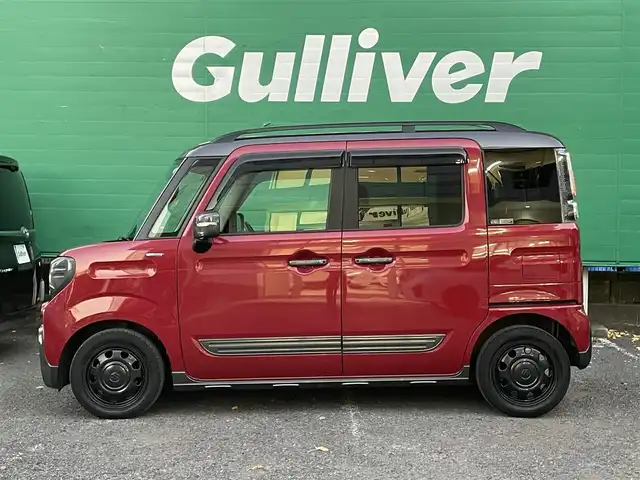 スズキ スペーシア ギア HYBRID XZターボ 道央・札幌 2019(平31)年 3.2万km フェニックスレッドパール/ガンメタリック2トーンルーフ ワンオーナー/4WD/ターボ/全方位モニター用カメラパッケージ/・ヘッドアップディスプレイ/・全方位モニター用カメラ/ガンメタリック2トーンルーフ/純正メモリナビ（Panasonic/CN-RZ846)/(フルセグTV/CD/DVD/Bluetooth）/バックカメラ/サイドカメラ/セーフティーサポート/・デュアルセンサーブレーキサポート/・車線逸脱警報機能/・リアパーキングセンサー/・後退時ブレーキサポート/・ハイビームアシスト/フリップダウンモニター(ALPINE)/クルーズコントロール/両側パワースライドドア/シートヒーター(運転席＆助手席)/ETC/パドルシフト/オートライト/スペアキー×1/取扱説明書/保証書