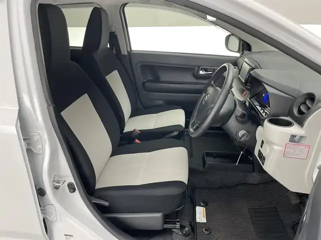 ダイハツ ミラ イース X リミテッド SAⅢ 愛知県 2023(令5)年 0.2万km シャイニングホワイトパール 純正ナビ　バックカメラ　スマアシIII　禁煙車　フルセグＴＶ　Ｂｌｕｅｔｏｏｔｈ　ＤＶＤ　ＵＳＢ　衝突軽減装置　コーナーセンサー　純正ドラレコ　ＬＥＤオートライト　オートハイビーム　アイドリングストップ　コーナーポール