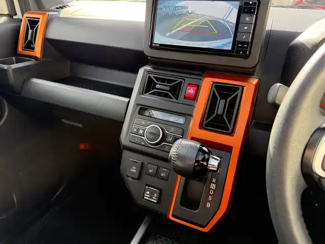 ダイハツ タフト G 静岡県 2020(令2)年 7.7万km シャイニングホワイトパール ワンオーナー・保証書/スマートアシスト/純正SDナビ・ワンセグTV/バックカメラ/Bluetoothオーディオ/前席シートヒーター/スマートキー×2/プッシュスタート/LEDヘッドライト/フォグランプ/純正フロアマット/純正ドアバイザー/WエアB＋ABS/カーテンエアB/車両取説＋ナビ取説