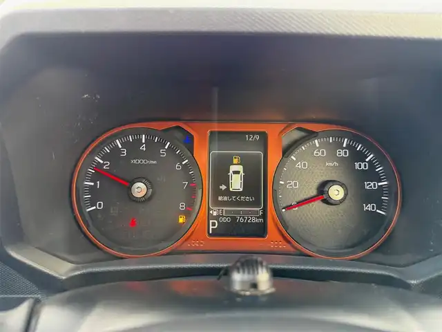 ダイハツ タフト G 静岡県 2020(令2)年 7.7万km シャイニングホワイトパール ワンオーナー・保証書/スマートアシスト/純正SDナビ・ワンセグTV/バックカメラ/Bluetoothオーディオ/前席シートヒーター/スマートキー×2/プッシュスタート/LEDヘッドライト/フォグランプ/純正フロアマット/純正ドアバイザー/WエアB＋ABS/カーテンエアB/車両取説＋ナビ取説