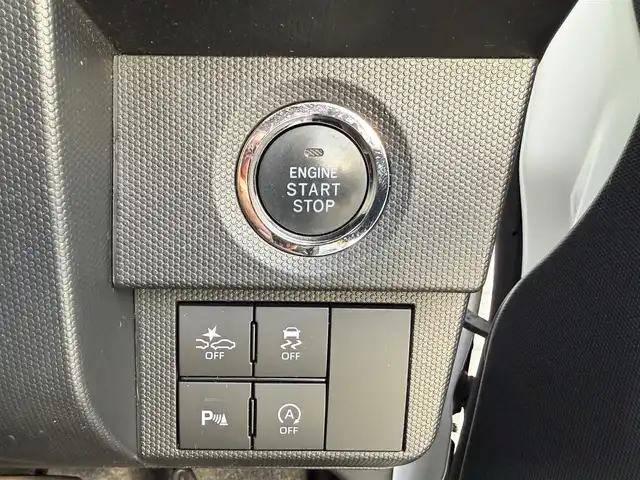 ダイハツ タフト G 静岡県 2020(令2)年 7.7万km シャイニングホワイトパール ワンオーナー・保証書/スマートアシスト/純正SDナビ・ワンセグTV/バックカメラ/Bluetoothオーディオ/前席シートヒーター/スマートキー×2/プッシュスタート/LEDヘッドライト/フォグランプ/純正フロアマット/純正ドアバイザー/WエアB＋ABS/カーテンエアB/車両取説＋ナビ取説