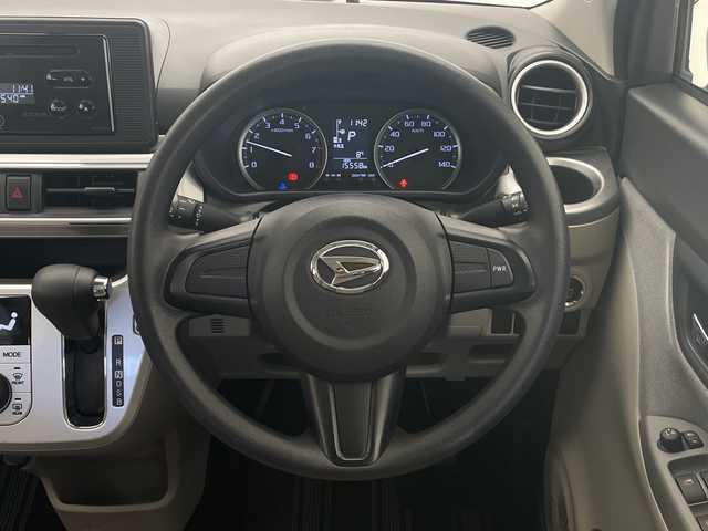 ダイハツ キャスト スタイル X SAⅢ 長野県 2018(平30)年 1.6万km ファイアークォーツレッドM 4WD/衝突被害軽減システム/レーンディパーチャーアラート/盗難防止装置/純正オーディオ（型番：CC-W６７D）/オートマチックハイビーム/オートライト/社外15インチアルミホイール/純正フロアマット/オートエアコン/純正ドアバイザー/電動格納ミラー/ライトレベライザー/スマートキー/スペアキー