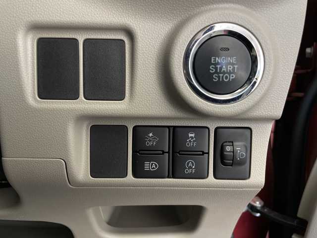 ダイハツ キャスト スタイル X SAⅢ 長野県 2018(平30)年 1.6万km ファイアークォーツレッドM 4WD/衝突被害軽減システム/レーンディパーチャーアラート/盗難防止装置/純正オーディオ（型番：CC-W６７D）/オートマチックハイビーム/オートライト/社外15インチアルミホイール/純正フロアマット/オートエアコン/純正ドアバイザー/電動格納ミラー/ライトレベライザー/スマートキー/スペアキー