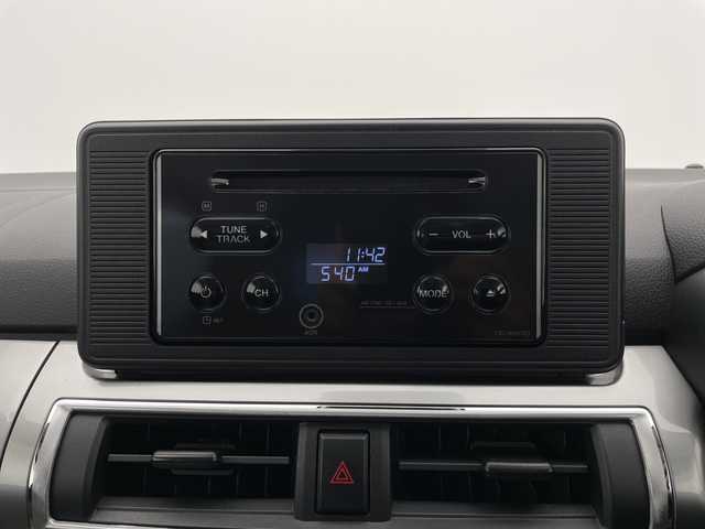 ダイハツ キャスト スタイル X SAⅢ 長野県 2018(平30)年 1.6万km ファイアークォーツレッドM 4WD/衝突被害軽減システム/レーンディパーチャーアラート/盗難防止装置/純正オーディオ（型番：CC-W６７D）/オートマチックハイビーム/オートライト/社外15インチアルミホイール/純正フロアマット/オートエアコン/純正ドアバイザー/電動格納ミラー/ライトレベライザー/スマートキー/スペアキー