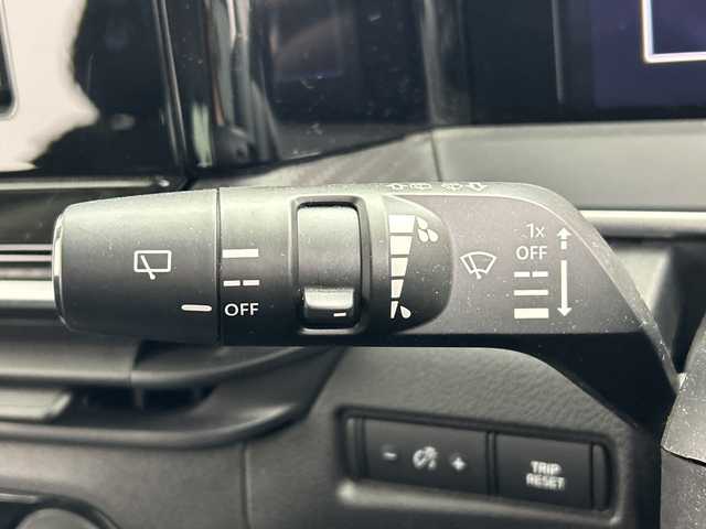 日産 ノート X 三重県 2022(令4)年 2.1万km ピュアホワイトパール /禁煙車//社外ナビ//Bluetooth//iPod//フルセグ//CD/DVD//アラウンドビューモニター//ブラインドスポットモニター//インテリジェントルームミラー//エマージェンシーブレーキ//前後ドライブレコーダー//電動パーキング//オートライト//オートハイビーム//レーンキープアシスト//衝突軽減ブレーキ//電動格納ミラー//プッシュスタート//スマートキー