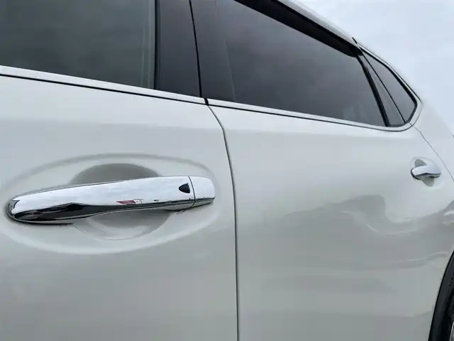 日産 エクストレイル ハイブリッド 20X 香川県 2018(平30)年 3.7万km ブリリアントホワイトパール エマージェンシーブレーキ/純正SDナビ/　　CD/DVD/BT/フルセグ/MSV/アラウンドビューモニター/パワーバックドア/LEDオートライト/オートハイビーム/撥水シート/全席シートヒーター/純正17インチAW/コーナーセンサー/デジタルインナーミラー/レーンアシスト/ステアリングスイッチ/横滑り防止装置/スマートキー/ビルトインETC