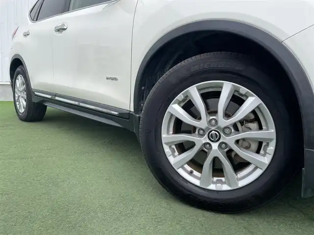 日産 エクストレイル ハイブリッド 20X 香川県 2018(平30)年 3.7万km ブリリアントホワイトパール エマージェンシーブレーキ/純正SDナビ/　　CD/DVD/BT/フルセグ/MSV/アラウンドビューモニター/パワーバックドア/LEDオートライト/オートハイビーム/撥水シート/全席シートヒーター/純正17インチAW/コーナーセンサー/デジタルインナーミラー/レーンアシスト/ステアリングスイッチ/横滑り防止装置/スマートキー/ビルトインETC