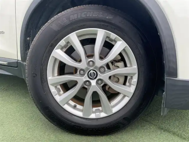 日産 エクストレイル ハイブリッド 20X 香川県 2018(平30)年 3.7万km ブリリアントホワイトパール エマージェンシーブレーキ/純正SDナビ/　　CD/DVD/BT/フルセグ/MSV/アラウンドビューモニター/パワーバックドア/LEDオートライト/オートハイビーム/撥水シート/全席シートヒーター/純正17インチAW/コーナーセンサー/デジタルインナーミラー/レーンアシスト/ステアリングスイッチ/横滑り防止装置/スマートキー/ビルトインETC