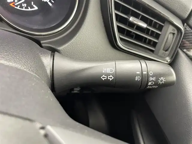 日産 エクストレイル ハイブリッド 20X 熊本県 2018(平30)年 3.7万km ブリリアントホワイトパール エマージェンシーブレーキ/純正SDナビMM317D-W（CD・DVD・B・フルセグ・SD・AUX・ipod）/アラウンドビューモニター/ビルトインETC/パワーバックドア/撥水シート/全席シートヒーター/前後クリアランスソナー/デジタルインナーミラー/衝突軽減ブレーキ/ステアリングスイッチ/横滑り防止装置/純正フロアマット/純正17インチAW/オートライト/LEDヘッドライト/オートマチックハイビーム/スマートキー/プッシュスタート