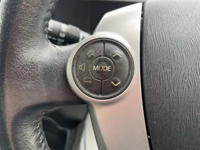 トヨタ アクア G ブラックソフトレザーセレ 兵庫県 2013(平25)年 10.3万km ブラックマイカ (株)IDOMが運営する【じしゃロン西宮店】の自社ローン専用車両になります。こちらは現金またはオートローンご利用時の価格です。自社ローンご希望の方は別途その旨お申付け下さい/メモリナビ/フルセグテレビ/バックカメラ/アイドリングストップ/プッシュスタート/ETC