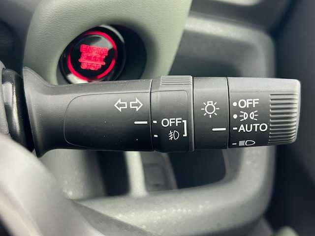 ホンダ フリード クロスター 愛知県 2025(令7)年 0.1万km未満 クリスタルブラックパール 純正9インチナビ　/（フルセグ／Bluetooth）　/レーダークルーズコントロール　/バックモニター　/コーナーセンサー　/衝突軽減システム　/レーンキープアシスト　/ブラインドスポットモニター　/両側パワースライドドア　/ハーフレザーシート（ブラック）　/前席シートヒーター　/純正AW　