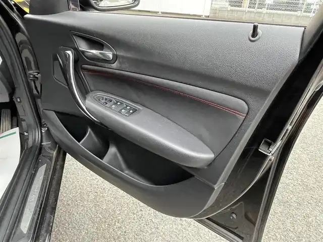 ＢＭＷ １１６ｉ スポーツ 和歌山県 2012(平24)年 7.7万km 黒 クルーズコントロール（追従なし）/アイドリングストップ/ETC/横滑り防止装置/純正アルミホイール/取扱説明書