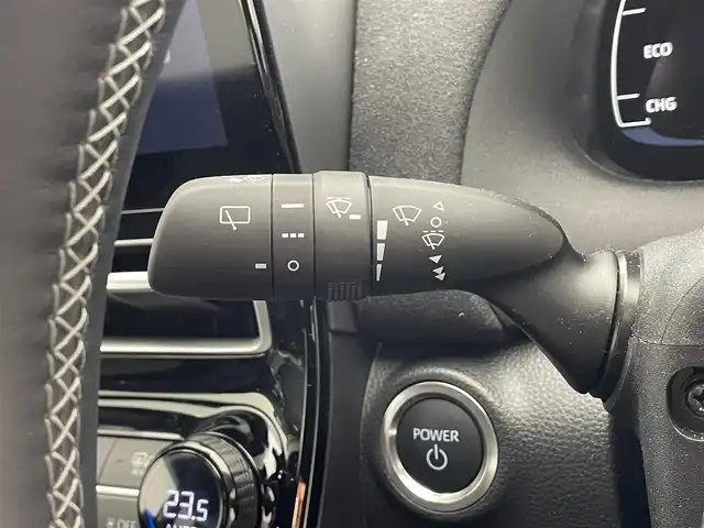 トヨタ アクア GRスポーツ 滋賀県 2024(令6)年 0.8万km パールⅡ 禁煙車/純正ディスプレオーディオ/Bluetooth/USB/パノラミックビューモニター/セーフティセンス/パーキングサポートブレーキ/ビルトインETC/ハーフレザーシート/D/N席シートヒーター /LEDヘッドライト/フォグランプ/オートライト/プッシュスタート /スマートキー/スペアキー/電格ウィンカーミラー