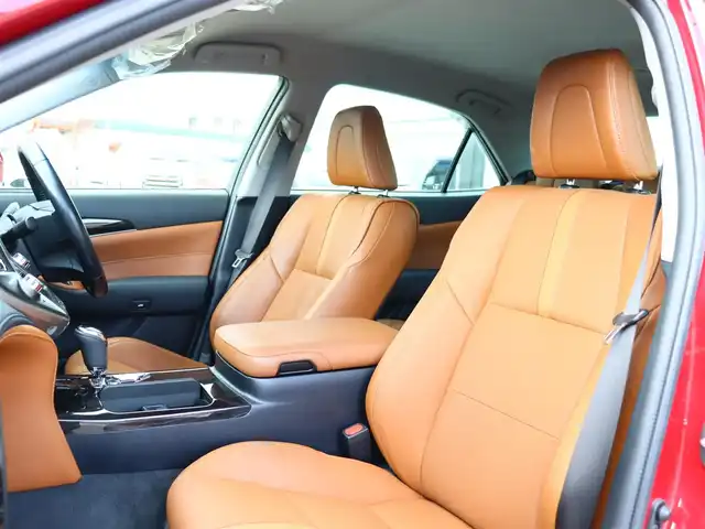 トヨタ クラウン アスリート S i－Four 福島県 2017(平29)年 5.7万km リッチレッドクリスタルシャインガラスフレーク ジャパンカラーセレクションパッケージ（紅）/ ワ ン オ ー ナ ー/ 4       W       D / 純 正 ナ ビ・フ ル セ グ  T V/ 純 正 バ ッ ク カ メ ラ/ 本 革 シ ー ト/ 前 左 右 シ ー ト ヒ ー タ ー・エ ア シ ー ト/ 前 左 右 パ ワ ー シ ー ト/ ビ ル ト イ ン E T C/ ク ル ー ズ コ ン ト ロ ー ル/ ス マ ー ト キ ー/ セ ー フ テ ィ セ ン ス/ 純 正 １ ７ イ ン チ ア ル ミ/ 純 正 L E D ヘ ッ ド ラ イ ト/ 純 正 フ ォ グ ラ ン プ/ 新　車　保　証　書/ 取　扱　説　明　書/ 車 検 時 記 録 簿 有/　　（R2・R4・R6）