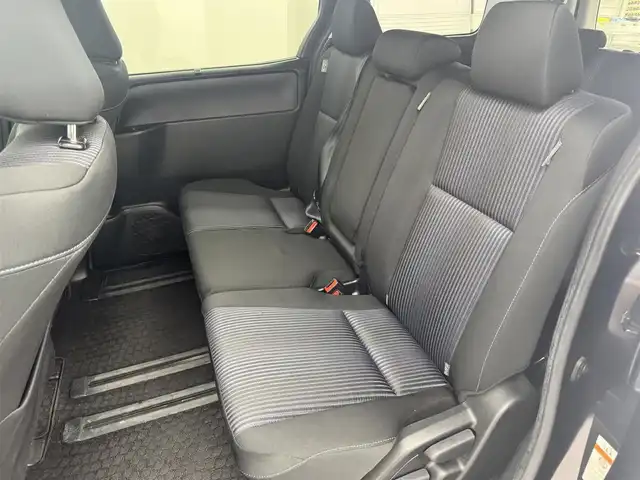トヨタ ヴォクシー ZS 愛知県 2016(平28)年 3.1万km ボルドーマイカメタリック 純正ナビ/バックカメラ/フルセグTV/レーンキープ/Bluetooth/ドライブレコーダー/片側パワースライドドア/純正フロアマット/オートライト/オートマチックハイビーム/先行車発信告知/ドアバイザー/純正LEDライト/衝突軽減システム/3列シート