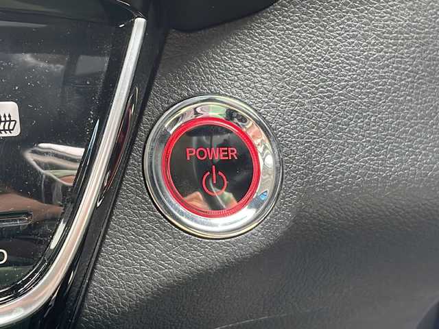 ホンダ ヴェゼル ハイブリッド Z ホンダセンシング 新潟県 2021(令3)年 5.9万km クリスタルブラックパール 4WD/純正メモリナビ(VXM-207VFEi)/CD/DVD/BT/フルセグテレビ/SDミュージックサーバー/バックカメラ/ETC/ドライブレコーダー/衝突被害軽減ブレーキ/レーンキープアシスト/レーダークルーズコントロール/半革シート/シートヒーター /パドルシフト/ステアリングスイッチ/スマートキー/プッシュスタート/LEDヘッドライト/オートライト/フォグランプ/純正17インチアルミホイール/社外16インチAW冬タイヤ車載