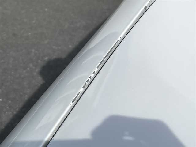 トヨタ プリウス α S ツーリングセレクション G’s 愛知県 2015(平27)年 8.4万km ホワイトパールクリスタルシャイン ・ワンオーナー/・コムテックレーダー探知機（ZERO 3V）/・純正SDメモリーナビ/・バックカメラ/・フルセグTV/・CD/DVD再生/・ミュージックサーバー（SD録音）/・Bluetooth接続/・ハーフレザーシート/・純正フロアマット/・純正18インチアルミホイール/・LEDヘッドライト/・ドライブレコーダー（前）/・スマートキー/・プッシュスタート