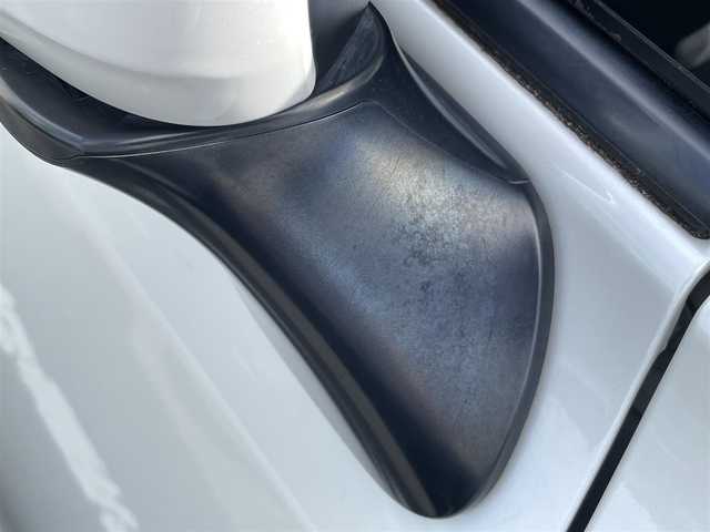 トヨタ プリウス α S ツーリングセレクション G’s 愛知県 2015(平27)年 8.4万km ホワイトパールクリスタルシャイン ・ワンオーナー/・コムテックレーダー探知機（ZERO 3V）/・純正SDメモリーナビ/・バックカメラ/・フルセグTV/・CD/DVD再生/・ミュージックサーバー（SD録音）/・Bluetooth接続/・ハーフレザーシート/・純正フロアマット/・純正18インチアルミホイール/・LEDヘッドライト/・ドライブレコーダー（前）/・スマートキー/・プッシュスタート