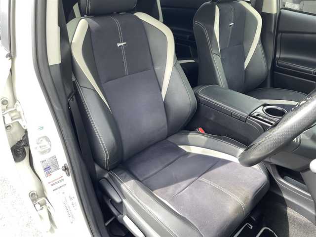 トヨタ プリウス α S ツーリングセレクション G’s 愛知県 2015(平27)年 8.4万km ホワイトパールクリスタルシャイン ・ワンオーナー/・コムテックレーダー探知機（ZERO 3V）/・純正SDメモリーナビ/・バックカメラ/・フルセグTV/・CD/DVD再生/・ミュージックサーバー（SD録音）/・Bluetooth接続/・ハーフレザーシート/・純正フロアマット/・純正18インチアルミホイール/・LEDヘッドライト/・ドライブレコーダー（前）/・スマートキー/・プッシュスタート