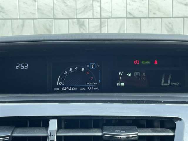 トヨタ プリウス α S ツーリングセレクション G’s 愛知県 2015(平27)年 8.4万km ホワイトパールクリスタルシャイン ・ワンオーナー/・コムテックレーダー探知機（ZERO 3V）/・純正SDメモリーナビ/・バックカメラ/・フルセグTV/・CD/DVD再生/・ミュージックサーバー（SD録音）/・Bluetooth接続/・ハーフレザーシート/・純正フロアマット/・純正18インチアルミホイール/・LEDヘッドライト/・ドライブレコーダー（前）/・スマートキー/・プッシュスタート