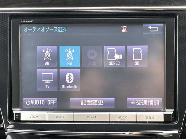 トヨタ プリウス α S ツーリングセレクション G’s 愛知県 2015(平27)年 8.4万km ホワイトパールクリスタルシャイン ・ワンオーナー/・コムテックレーダー探知機（ZERO 3V）/・純正SDメモリーナビ/・バックカメラ/・フルセグTV/・CD/DVD再生/・ミュージックサーバー（SD録音）/・Bluetooth接続/・ハーフレザーシート/・純正フロアマット/・純正18インチアルミホイール/・LEDヘッドライト/・ドライブレコーダー（前）/・スマートキー/・プッシュスタート