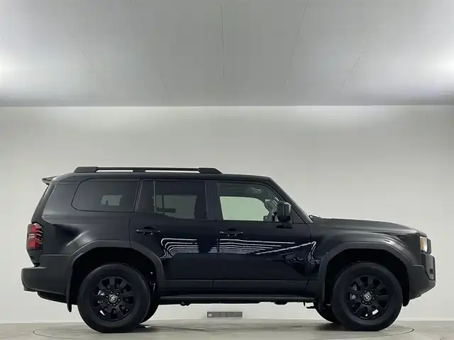 トヨタ ランドクルーザー ２５０ VX ファーストエディション 埼玉県 2024(令6)年 0.8万km ブラック トヨタセーフティセンス　サンルーフ　純正メーカーナビ　フルセグＴＶ　Ｂｌｕｅｔｏｏｔｈ　パノラミックビューモニター　トヨタチームメイト　クーラーボックス　ルーフレール　パワーリヤゲート　ＥＴＣ