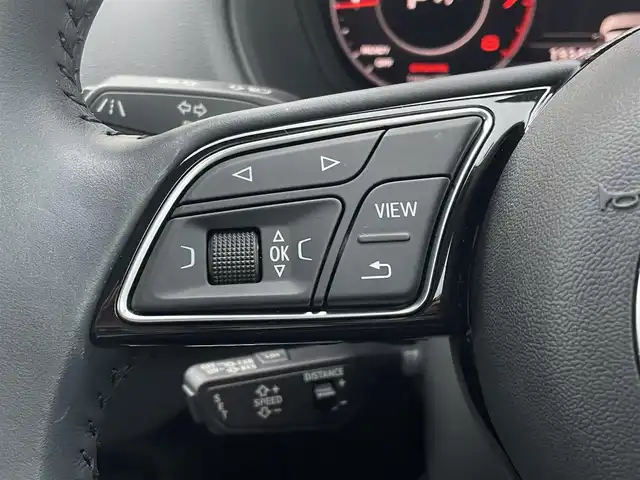 アウディ Ｑ２ 30TFSIスポーツ 東京都 2020(令2)年 2万km グレイシアホワイトメタリック MMIナビ/12セグ/バックカメラ/リバース連動ドアミラー/アドバンスドキー/ACC/レインセンサー/オートホールド/ドライブセレクト/Audiプレセンス/Audiアクティブレーンアシスト/前後パーキングエイド/リア5面フィルム貼り/バックフォグ/純正LEDライト/シートリフター/ヴァーチャルコックピット