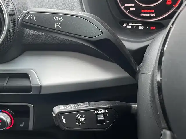 アウディ Ｑ２ 30TFSIスポーツ 東京都 2020(令2)年 2万km グレイシアホワイトメタリック MMIナビ/12セグ/バックカメラ/リバース連動ドアミラー/アドバンスドキー/ACC/レインセンサー/オートホールド/ドライブセレクト/Audiプレセンス/Audiアクティブレーンアシスト/前後パーキングエイド/リア5面フィルム貼り/バックフォグ/純正LEDライト/シートリフター/ヴァーチャルコックピット