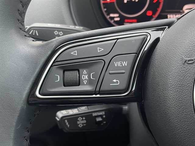 アウディ Ｑ２ 30TFSIスポーツ 東京都 2020(令2)年 2万km グレイシアホワイトメタリック MMIナビ/12セグ/バックカメラ/リバース連動ドアミラー/アドバンスドキー/ACC/レインセンサー/オートホールド/ドライブセレクト/Audiプレセンス/Audiアクティブレーンアシスト/前後パーキングエイド/リア5面フィルム貼り/バックフォグ/純正LEDライト/シートリフター/ヴァーチャルコックピット