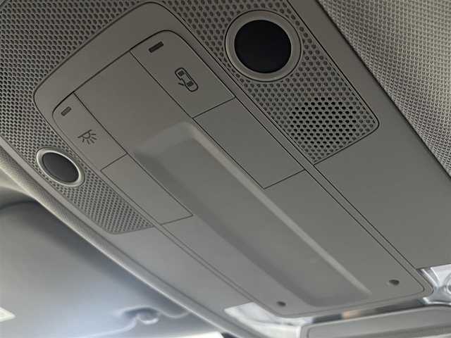 アウディ Ｑ２ 30TFSIスポーツ 東京都 2020(令2)年 2万km グレイシアホワイトメタリック MMIナビ/12セグ/バックカメラ/リバース連動ドアミラー/アドバンスドキー/ACC/レインセンサー/オートホールド/ドライブセレクト/Audiプレセンス/Audiアクティブレーンアシスト/前後パーキングエイド/リア5面フィルム貼り/バックフォグ/純正LEDライト/シートリフター/ヴァーチャルコックピット