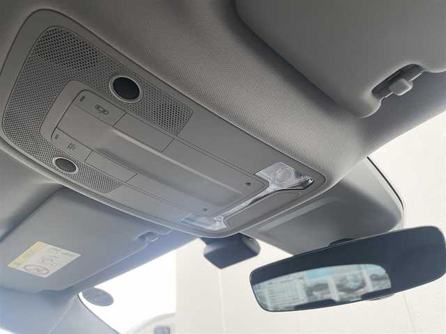 アウディ Ｑ２ 30TFSIスポーツ 東京都 2020(令2)年 2万km グレイシアホワイトメタリック MMIナビ/12セグ/バックカメラ/リバース連動ドアミラー/アドバンスドキー/ACC/レインセンサー/オートホールド/ドライブセレクト/Audiプレセンス/Audiアクティブレーンアシスト/前後パーキングエイド/リア5面フィルム貼り/バックフォグ/純正LEDライト/シートリフター/ヴァーチャルコックピット