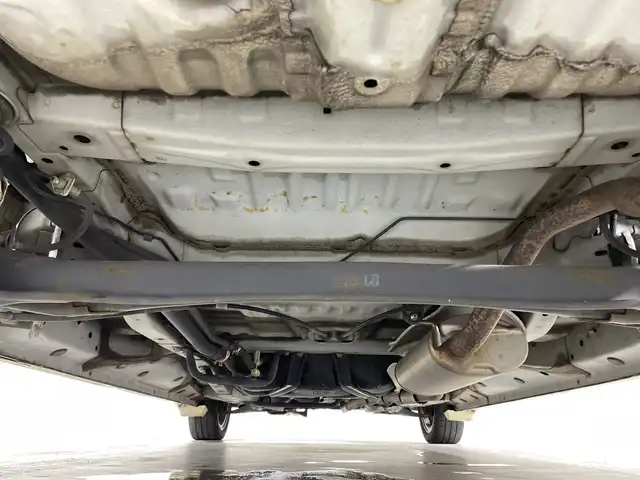 ホンダ Ｎ ＢＯＸ カスタム G ターボパッケージ 福岡県 2013(平25)年 7万km プレミアムホワイトパール ナビ（BT/フルセグ/CDDVD/AMFM）/両側パワースライド/パドルシフト（MT付きAT）/ステアリングスイッチ/衝突被害軽減システム/横滑り防止装置/盗難防止装置/アルミホイール/ETC/クルーズコントロール/スマートキー/エンジンボタン