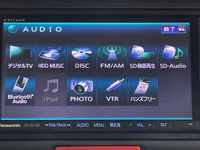 ホンダ Ｎ ＢＯＸ カスタム G ターボパッケージ 福岡県 2013(平25)年 7万km プレミアムホワイトパール ナビ（BT/フルセグ/CDDVD/AMFM）/両側パワースライド/パドルシフト（MT付きAT）/ステアリングスイッチ/衝突被害軽減システム/横滑り防止装置/盗難防止装置/アルミホイール/ETC/クルーズコントロール/スマートキー/エンジンボタン