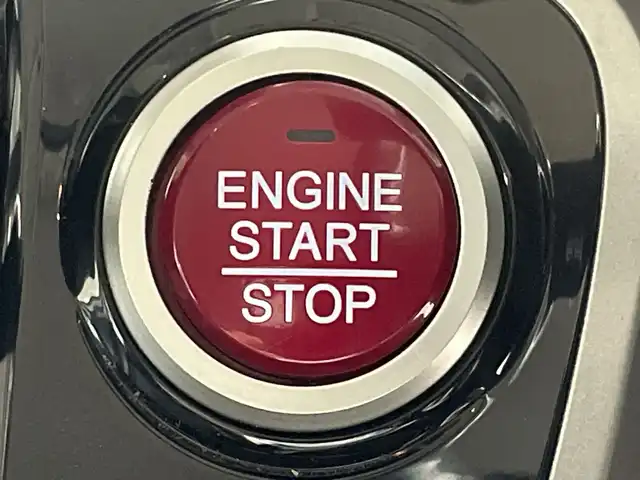 ホンダ Ｎ ＢＯＸ カスタム G ターボパッケージ 福岡県 2013(平25)年 7万km プレミアムホワイトパール ナビ（BT/フルセグ/CDDVD/AMFM）/両側パワースライド/パドルシフト（MT付きAT）/ステアリングスイッチ/衝突被害軽減システム/横滑り防止装置/盗難防止装置/アルミホイール/ETC/クルーズコントロール/スマートキー/エンジンボタン