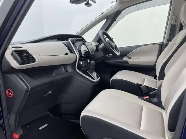 日産 セレナ ハイウェイスター 熊本県 2017(平29)年 5.8万km アズライトブルー 社外ナビ（ＣＤ・ＤＶＤ・フルセグ・ＢＴ）/社外前方ドライブレコーダー　/ビルトインＥＴＣ　/クルーズコントロール　/片側パワースライドドア　/衝突軽減ブレーキ　/横滑り防止　/アイドリングストップ/サーキュレーター/純正フロアマット/純正16インチAW/オートライト/スマートキー/プッシュスタート
