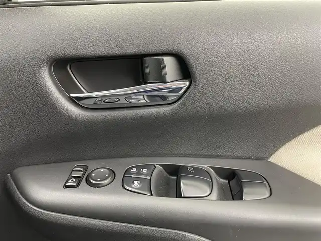 日産 セレナ ハイウェイスター 熊本県 2017(平29)年 5.8万km アズライトブルー 社外ナビ（ＣＤ・ＤＶＤ・フルセグ・ＢＴ）/社外前方ドライブレコーダー　/ビルトインＥＴＣ　/クルーズコントロール　/片側パワースライドドア　/衝突軽減ブレーキ　/横滑り防止　/アイドリングストップ/サーキュレーター/純正フロアマット/純正16インチAW/オートライト/スマートキー/プッシュスタート
