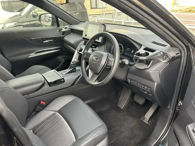 トヨタ ハリアー ハイブリッド G 道南・函館 2022(令4)年 5.9万km プレシャスブラックパール /ディスプレイオーディオ//モデリスタエアロ//バックカメラ//パワーバックドア//デジタルインナーミラー//クルーズコントロール//コーナーセンサー//レーンキープアシスト//オートハイビーム//純正アルミホイール
