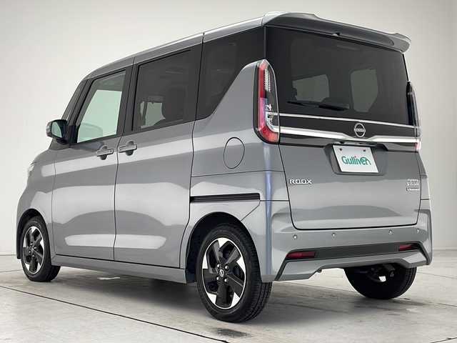 日産 ルークス HWS X プロパイロットED 愛知県 2023(令5)年 4.7万km チタニウムグレーメタリック プロパイロット/純正ナビ/全方位カメラ/両側パワースライドドア/クルーズコントロール/バックカメラ/コーナーセンサー/純正アルミホイール/LEDヘッドライト/オートライト/インテリジェントミラー/ETC/衝突軽減システム/フルセグ/CD DVD/Bluetooth/ステアリングスイッチ/スマートキー/プッシュスタート