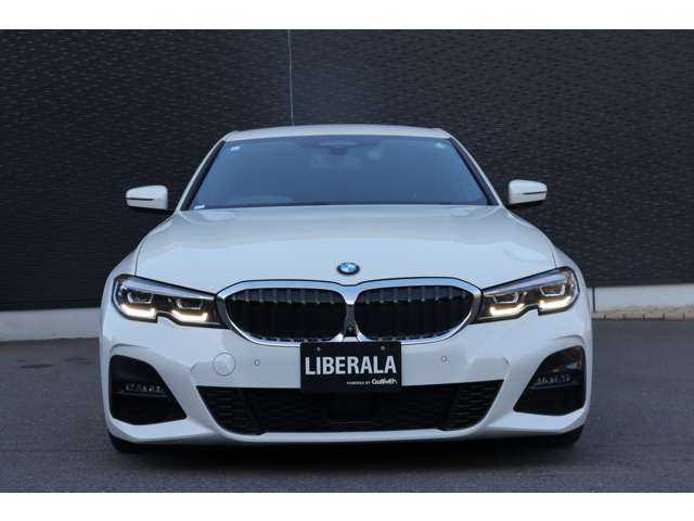 ＢＭＷ ３２０ｉ 大分県 2020(令2)年 6.1万km アルピンホワイトⅢ コンフォートパッケージ/ハイラインパッケージ/アダクティブクルーズコントロール/インテリジェントセーフティ/ブラインドスポットモニター/純正ナビ/Bluetooth/360°/地デジ/スクリーンミラーリンク/ワイヤレス充電/黒本革/パワーシート/シートヒーター/パワーバックドア/フットオープナー/ETC