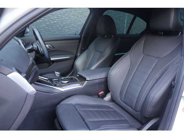 ＢＭＷ ３２０ｉ 大分県 2020(令2)年 6.1万km アルピンホワイトⅢ コンフォートパッケージ/ハイラインパッケージ/アダクティブクルーズコントロール/インテリジェントセーフティ/ブラインドスポットモニター/純正ナビ/Bluetooth/360°/地デジ/スクリーンミラーリンク/ワイヤレス充電/黒本革/パワーシート/シートヒーター/パワーバックドア/フットオープナー/ETC