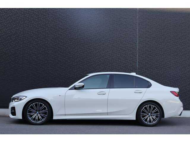 ＢＭＷ ３２０ｉ Mスポーツ 大分県 2020(令2)年 6.1万km アルピンホワイトⅢ コンフォートパッケージ/ハイラインパッケージ/アダクティブクルーズコントロール/インテリジェントセーフティ/ブラインドスポットモニター/純正ナビ/Bluetooth/360°/地デジ/ワイヤレス充電/黒本革/パワーシート/シートヒーター/パワーバックドア/フットオープナー/純正18インチAW/ETC