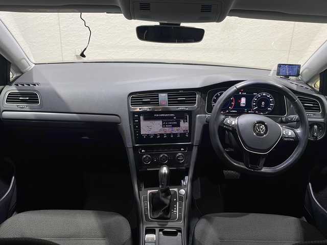 フォルクスワーゲン ゴルフ ヴァリアント TSI コンフォートライン テックエディション 佐賀県 2019(令1)年 2.7万km ディープブラックパールエフェクト