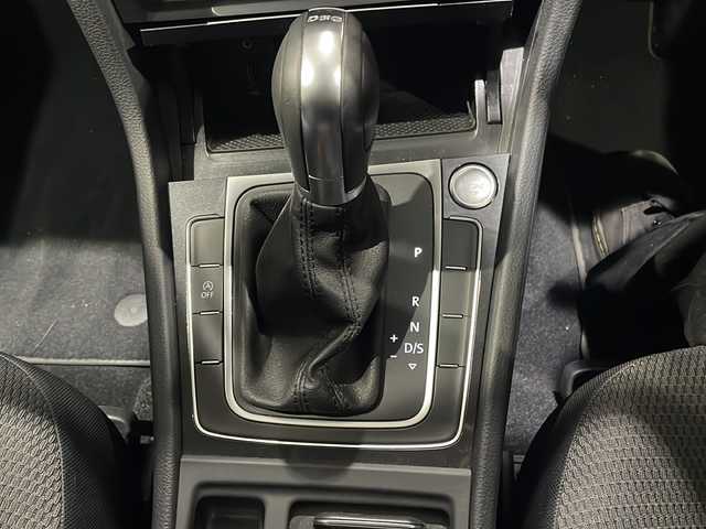 フォルクスワーゲン ゴルフ ヴァリアント TSI コンフォートライン テックエディション 佐賀県 2019(令1)年 2.7万km ディープブラックパールエフェクト