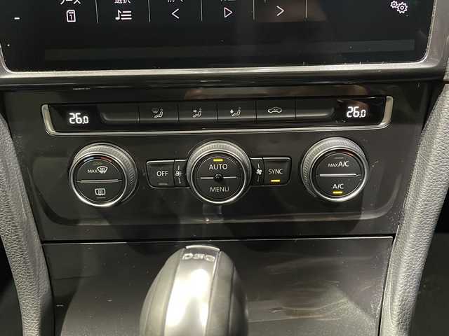 フォルクスワーゲン ゴルフ ヴァリアント TSI コンフォートライン テックエディション 佐賀県 2019(令1)年 2.7万km ディープブラックパールエフェクト