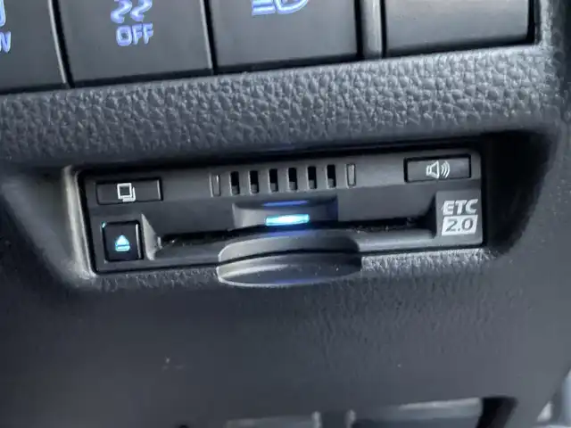 トヨタ ハリアー Z レザーパッケージ 千葉県 2021(令3)年 2.4万km プレシャスブラックパール 純正12.3インチナビ/JBLプレミアムサウンドシステム/フルセグTV/USB/Bluetooth/AppleCarPlay/AndroidAuto/ビルトインETC/全方向カメラ/デジタルインナーミラー/ステアリングスイッチ/ステアリングヒーター/純正LEDヘッドライト/オートライト/オートハイビーム/D+N席パワーシート/D席メモリーシート/D+N席シートベンチレーション/純正アルミホイール/純正フロアマット