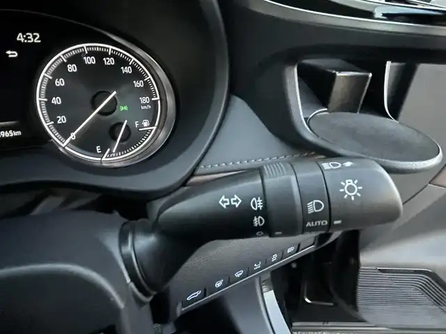 トヨタ ハリアー Z レザーパッケージ 千葉県 2021(令3)年 2.4万km プレシャスブラックパール 純正12.3インチナビ/JBLプレミアムサウンドシステム/フルセグTV/USB/Bluetooth/AppleCarPlay/AndroidAuto/ビルトインETC/全方向カメラ/デジタルインナーミラー/ステアリングスイッチ/ステアリングヒーター/純正LEDヘッドライト/オートライト/オートハイビーム/D+N席パワーシート/D席メモリーシート/D+N席シートベンチレーション/純正アルミホイール/純正フロアマット