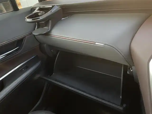 トヨタ ハリアー Z レザーパッケージ 千葉県 2021(令3)年 2.4万km プレシャスブラックパール 純正12.3インチナビ/JBLプレミアムサウンドシステム/フルセグTV/USB/Bluetooth/AppleCarPlay/AndroidAuto/ビルトインETC/全方向カメラ/デジタルインナーミラー/ステアリングスイッチ/ステアリングヒーター/純正LEDヘッドライト/オートライト/オートハイビーム/D+N席パワーシート/D席メモリーシート/D+N席シートベンチレーション/純正アルミホイール/純正フロアマット