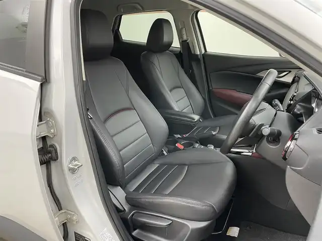 マツダ ＣＸ－３ 岡山県 2015(平27)年 7.7万km セラミックM 純正ナビ/・FM/AM/Bluetooth/フルセグ/CD/DVD/バックカメラ/衝突軽減ブレーキ/レーンキープアシスト/レーダークルーズコントロール/ETC/HUD/LEDヘッドライト/パドルシフト/純正18インチアルミ/純正フロアマット/スマートキー/アイドリングストップ